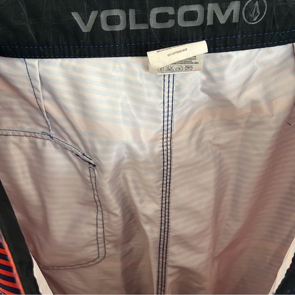 Men’s Volcom Orange & Blue Striped Board Shorts‎ Swim Trunks Size 31 - Picture 13 of 16